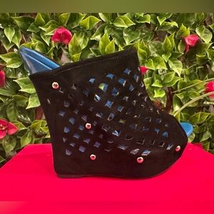 Alba Black and Blue Platform Wedge Heels for Stylish Comfort